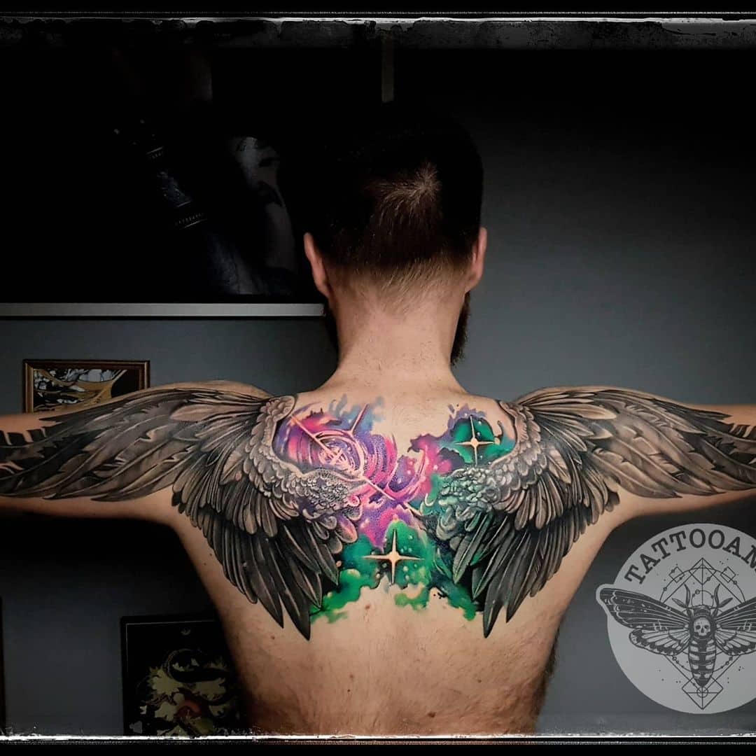 tatuajes de alas de hombro