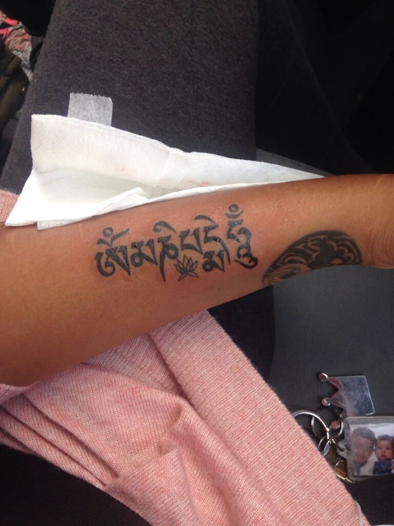 Tatuaje Om Mani Padme Hum 4