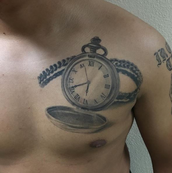 Buen diseño e ideas de tatuajes de reloj de bolsillo