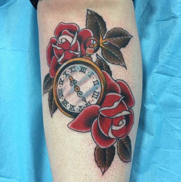 Diseño e ideas de tatuajes de relojes de bolsillo tradicionales