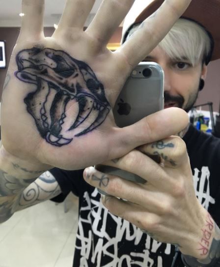 Tatuaje de palma 48