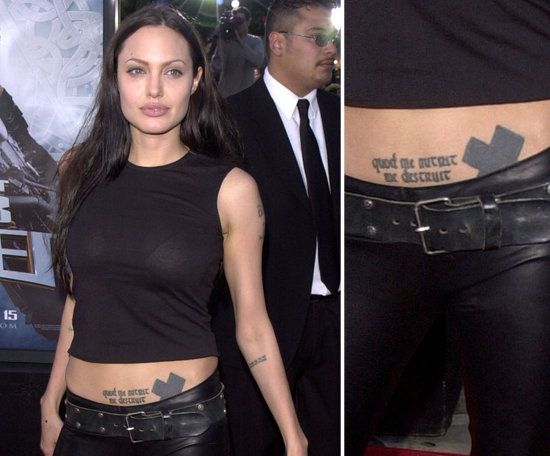Tatuaje Cruz Angelina Jolie