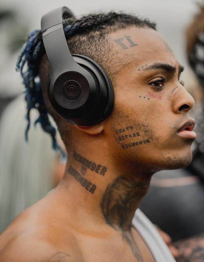 XXXTentacion Tatuaje De Tres Puntos