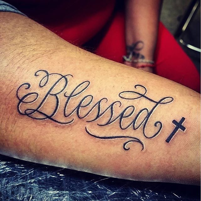 Pequeños diseños de tatuajes de bendición simples (24)