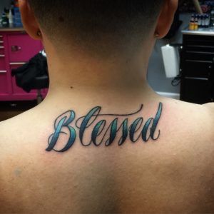 Pequeños diseños de tatuajes de bendición simples (49)