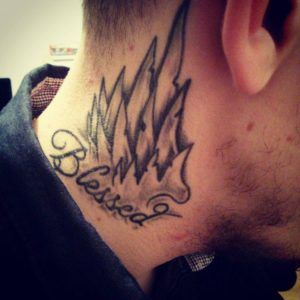 Pequeños diseños de tatuajes de bendición simples (74)