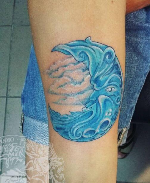 Tatuaje De Luna Azul