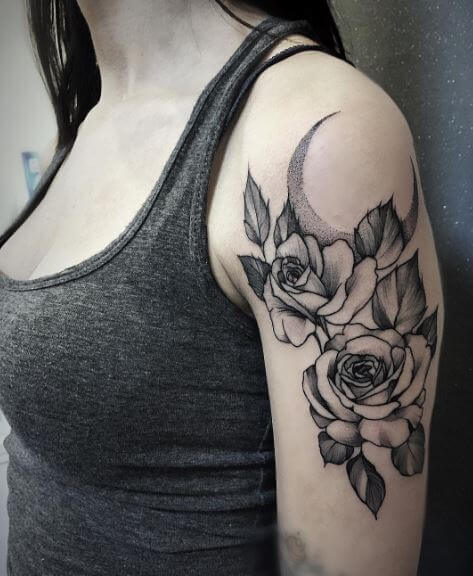 Tatuaje De Luna Y Rosa