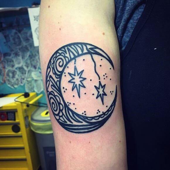 Tatuaje De Luna Y Estrellas