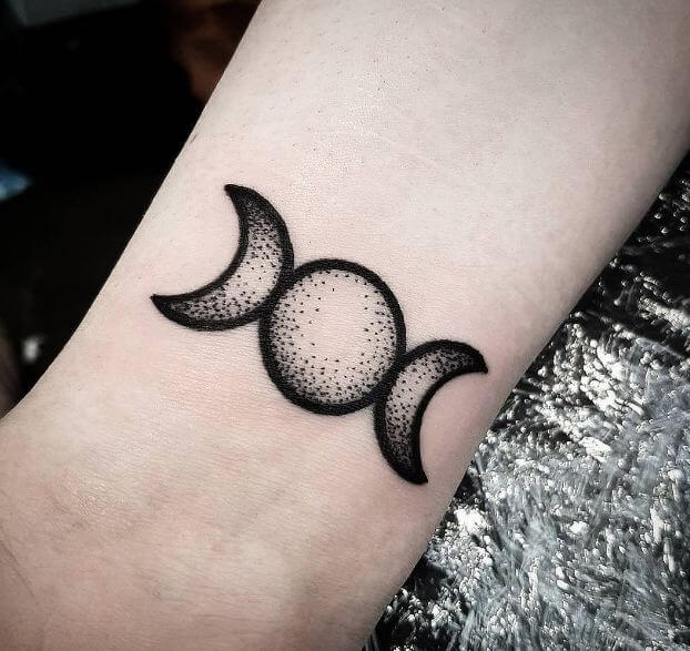 Tatuaje De Luna Triple