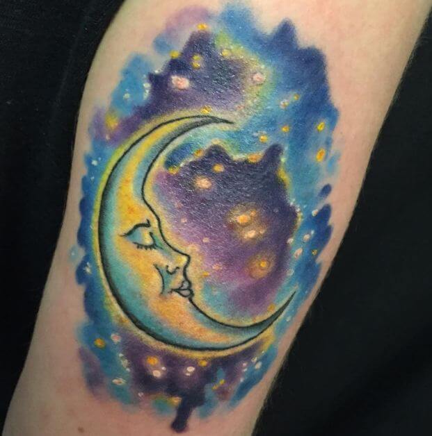 Tatuaje De Luna En Acuarela