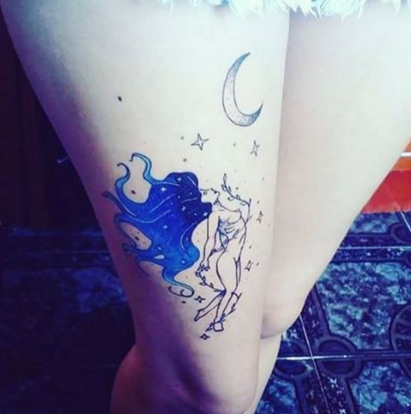 Tatuaje de luna en la pierna 2