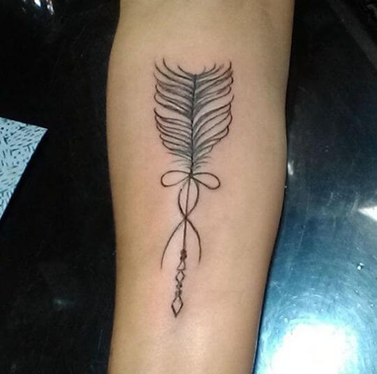 Tatuajes De Flecha Con Plumas