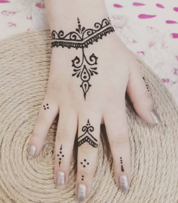 Imágenes de Easy Mehndi Designs