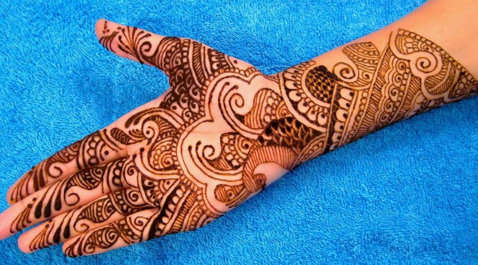 Diseños Mehndi para manos