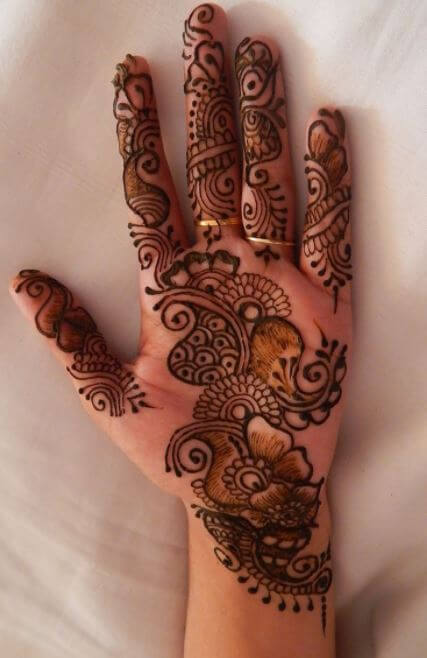 Diseños simples de Mehndi árabe para niñas