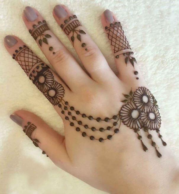 Diseño simple de Mehndi