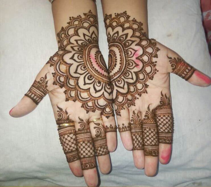 Diseños simples de Mehndi para manos para niños