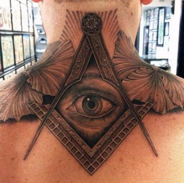 Diseño e ideas de tatuajes para el cuello del ojo que todo lo ve para hombres