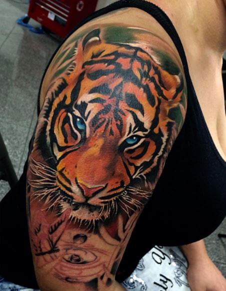 Tatuaje de tigre en el brazo 32