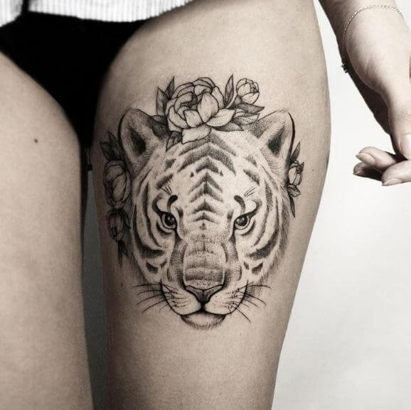 Tatuaje de tigre en la pierna 1