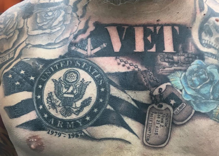 Tatuajes de la bandera americana patriótica para militares