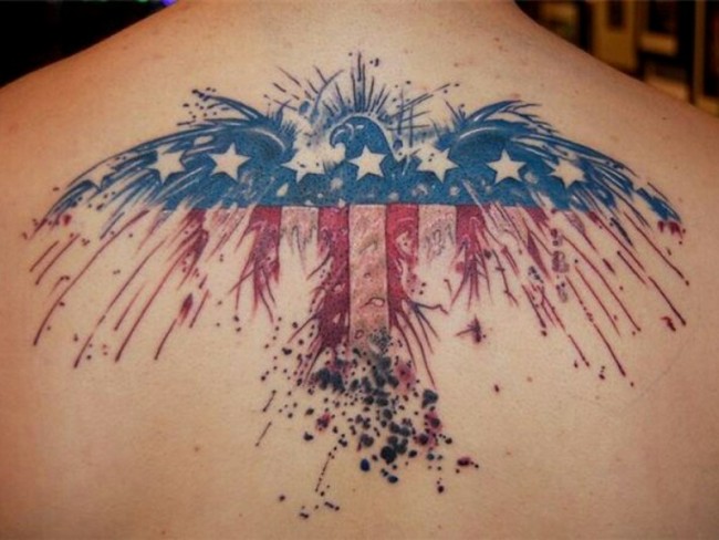 Tatuaje en el antebrazo, bandera americana patriótica maravillosa