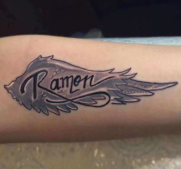 Tatuaje de ala en el brazo 6
