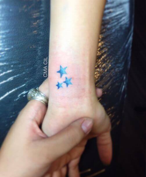 Tatuaje De Estrella Azul