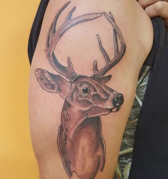 Tatuajes de ciervos rojos