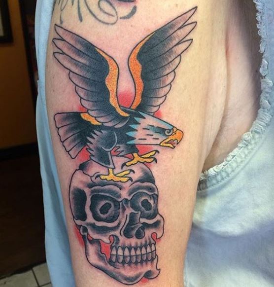 Tatuaje de águila en el brazo 15