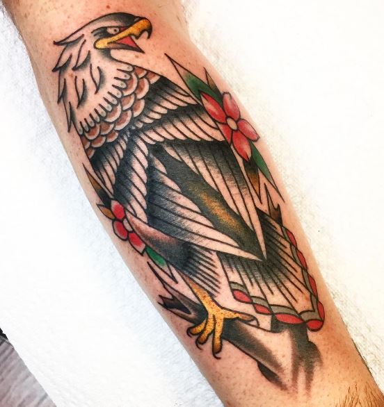 Tatuaje de águila en el brazo 28