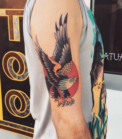 Tatuaje de águila en el brazo 29