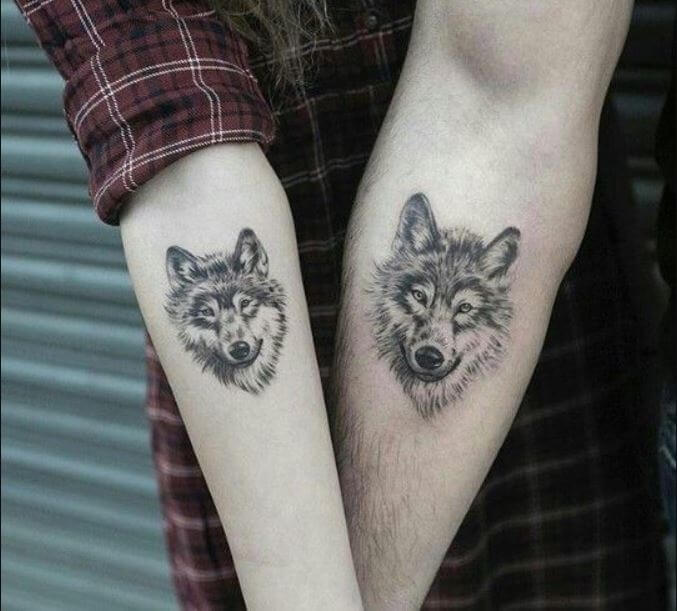 Pequeños Tatuajes De Lobo Para Hombres