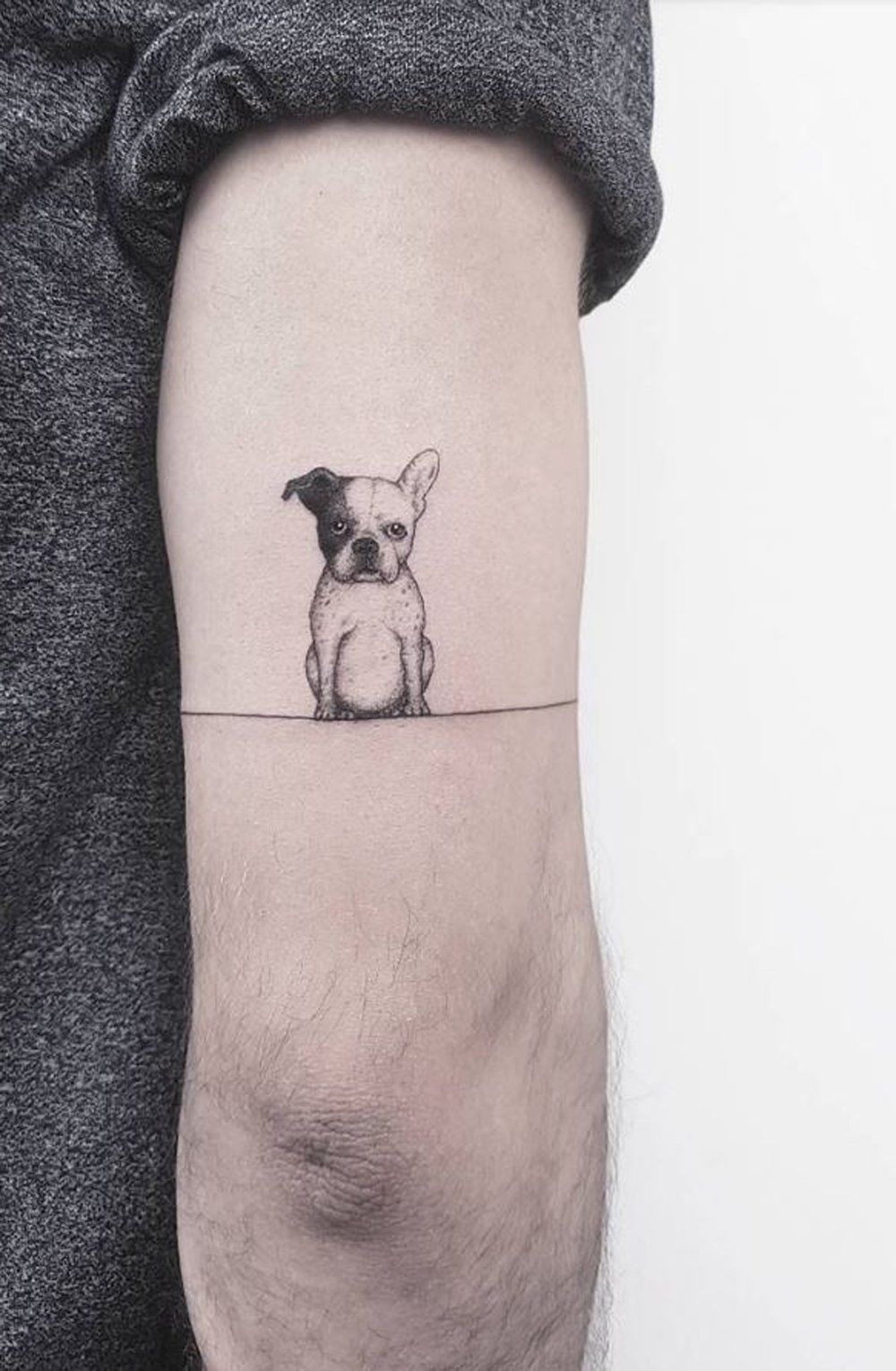 Pequeños diseños de tatuajes de toros simples (103)