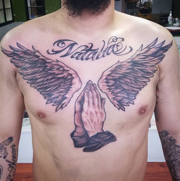 Tatuajes De Alas En El Pecho