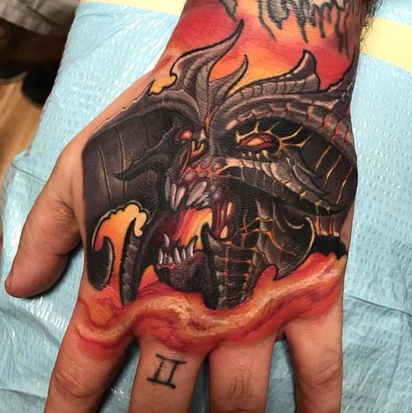 Tatuajes De Dragón En La Mano