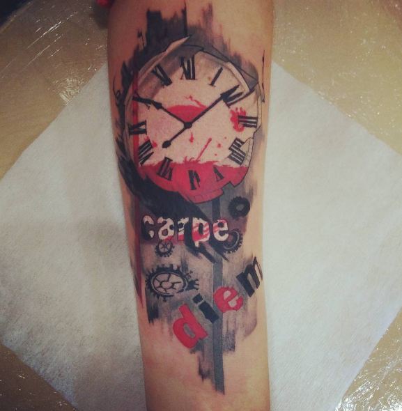 Reloj Con Tatuajes Carpe Diem