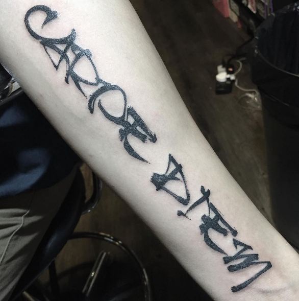 Letras de Carpe Diem Font Tatuajes