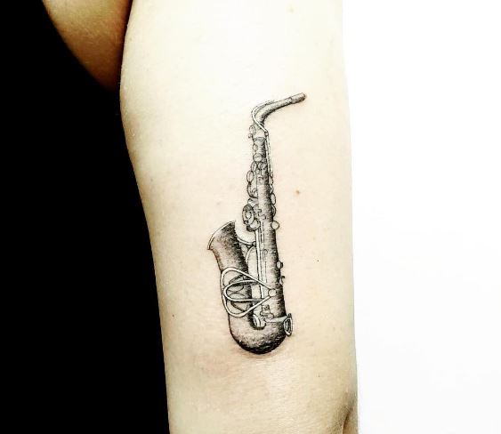 Tatuaje de música en el brazo 19