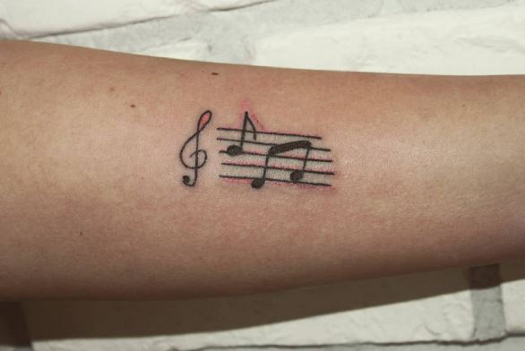 Tatuaje de música en el brazo 9