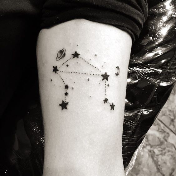 Orion Constellation Hunter Belt Nebula Diseños de tatuajes Ideas (14)