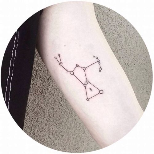 Orion Constellation Hunter Belt Nebula Diseños de tatuajes Ideas (18)