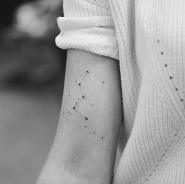 Orion Constellation Hunter Belt Nebula Diseños de tatuajes Ideas (12)