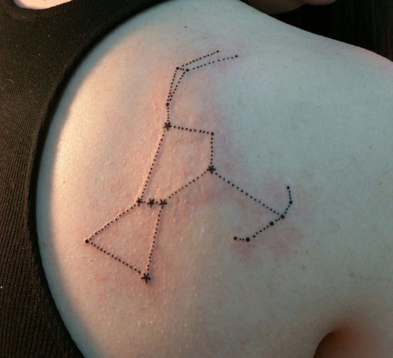 Orion Constellation Hunter Belt Nebula Diseños de tatuajes Ideas (11)