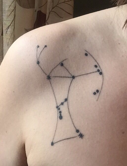 Orion Constellation Hunter Belt Nebula Diseños de tatuajes Ideas (39)
