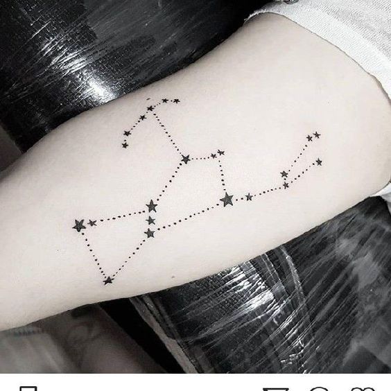 Orion Constellation Hunter Belt Nebula Diseños de tatuajes Ideas (45)