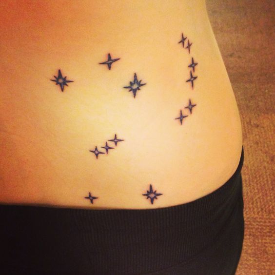 Orion Constellation Hunter Belt Nebula Diseños de tatuajes Ideas (46)
