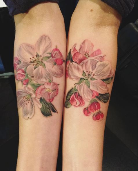 Tatuaje De Grabado Floral