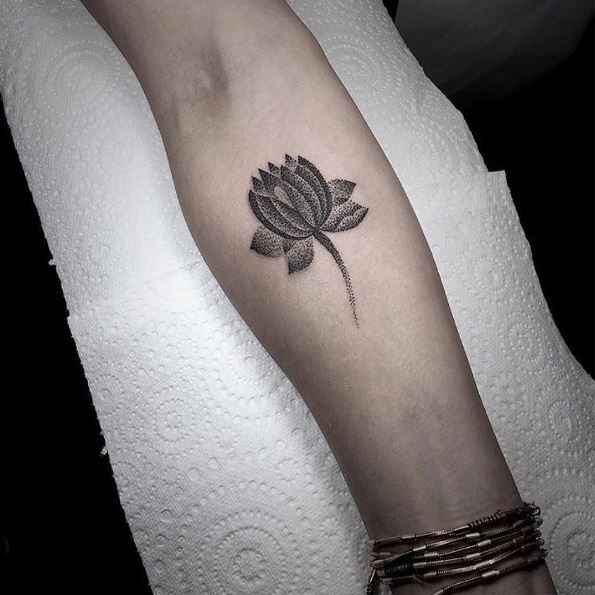 Pequeños diseños e ideas de tatuajes florales